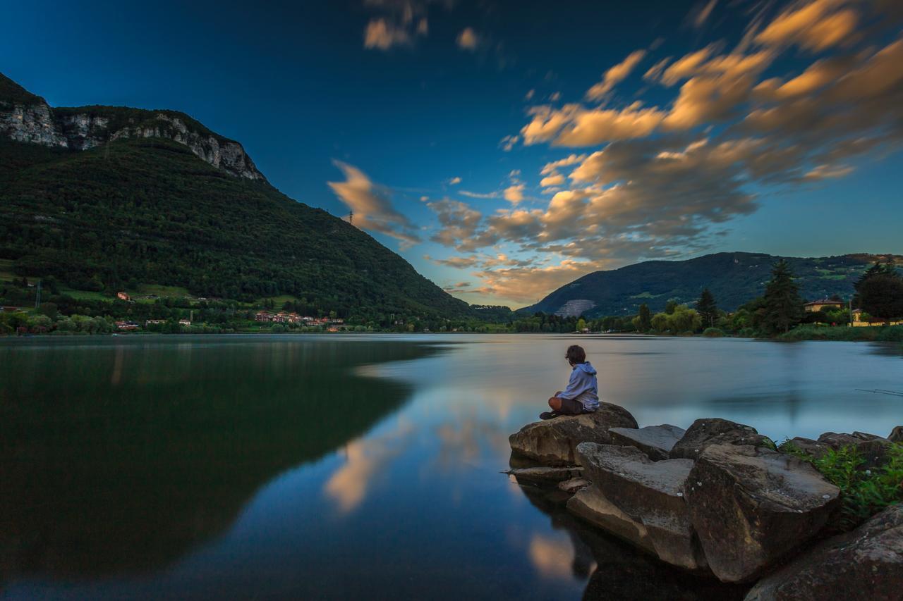 Casa Vacanza Residence Lago Di Endine Monasterolo del Castello Eksteriør bilde